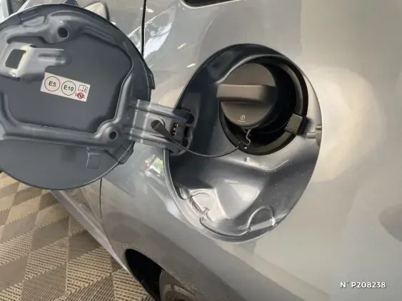 TOYOTA YARIS IV - voiture de démonstration - Photo 28