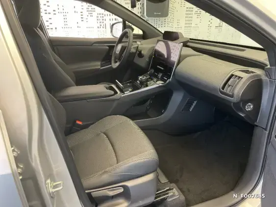 TOYOTA BZ4X - voiture de démonstration - Photo 10