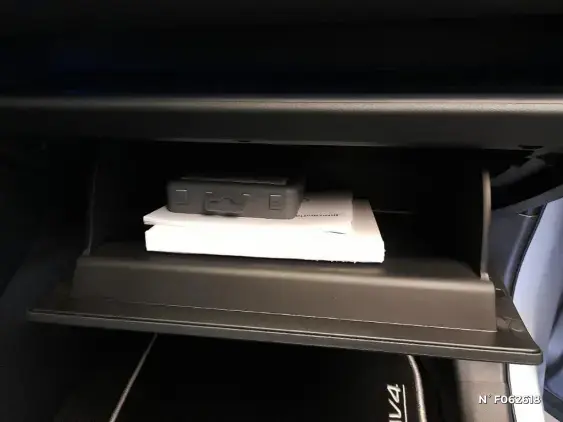 TOYOTA RAV4 V - voiture de démonstration - Photo 26