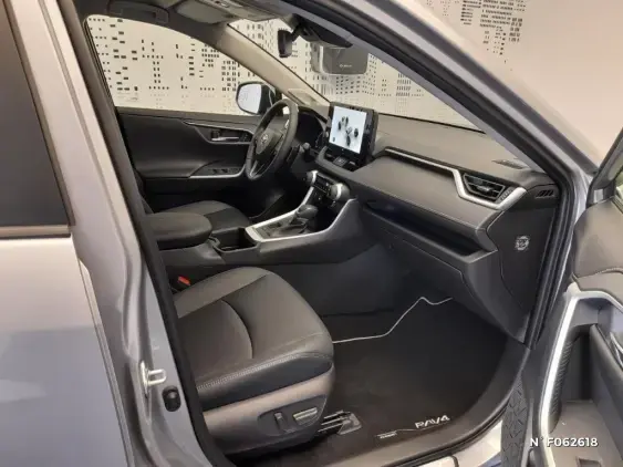 TOYOTA RAV4 V - voiture de démonstration - Photo 10