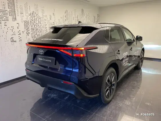 TOYOTA BZ4X - voiture de démonstration - Photo 4