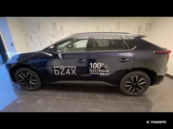 TOYOTA BZ4X - voiture de démonstration - Photo 2