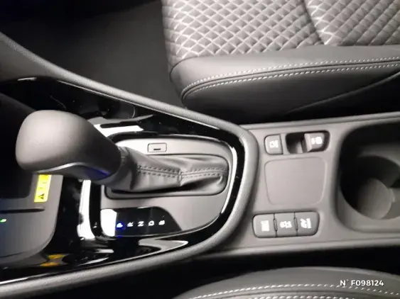 TOYOTA YARIS IV - voiture de démonstration - Photo 27