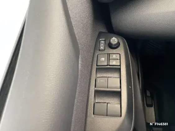 TOYOTA YARIS IV - voiture de démonstration - Photo 29