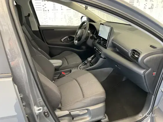 TOYOTA YARIS IV - voiture de démonstration - Photo 10