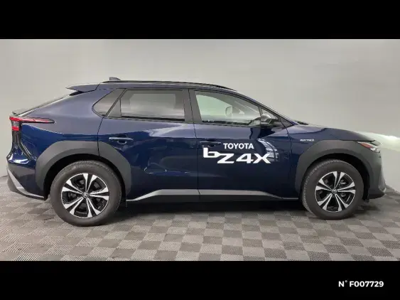 TOYOTA BZ4X - voiture de démonstration - Photo 5