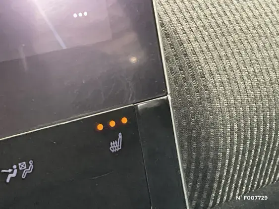 TOYOTA BZ4X - voiture de démonstration - Photo 27