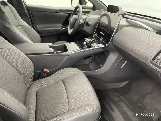 TOYOTA BZ4X - voiture de démonstration - Photo 10