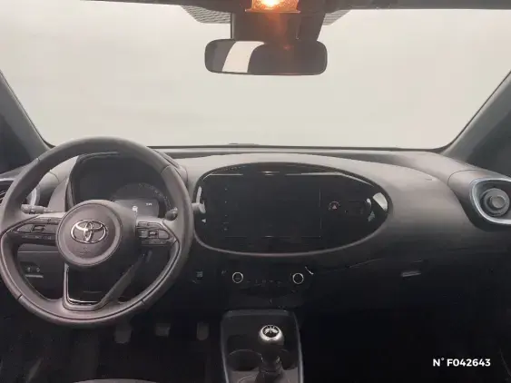 TOYOTA AYGO X - voiture de démonstration - Photo 9