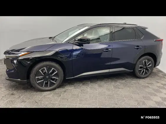 TOYOTA BZ4X - voiture de démonstration - Photo 2