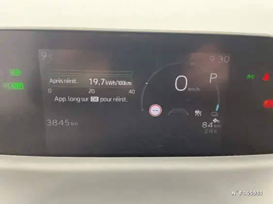 TOYOTA BZ4X - voiture de démonstration - Photo 12