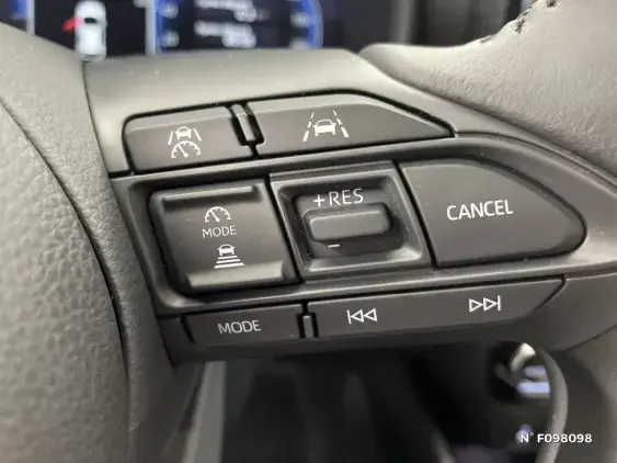 TOYOTA YARIS IV - voiture de démonstration - Photo 15