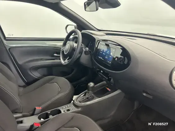 TOYOTA AYGO X - voiture de démonstration - Photo 10