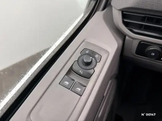 VOLKSWAGEN TRANSPORTER VU T7 - voiture de démonstration - Photo 23