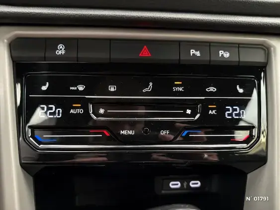 VOLKSWAGEN T-ROC CABRIOLET I - voiture de démonstration - Photo 30