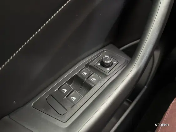 VOLKSWAGEN T-ROC CABRIOLET I - voiture de démonstration - Photo 35