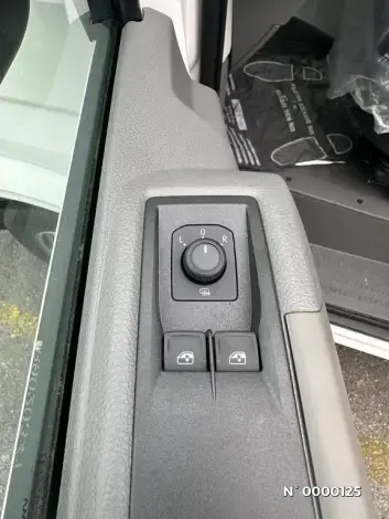 VOLKSWAGEN CRAFTER II - voiture de démonstration - Photo 31