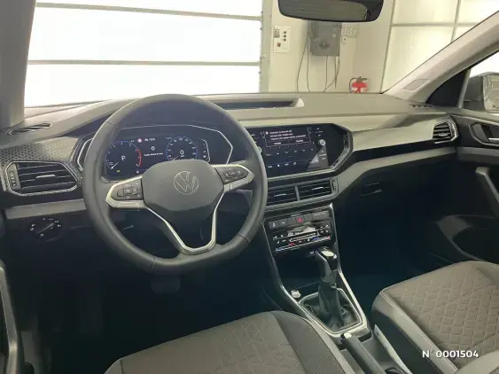 VOLKSWAGEN T-CROSS - voiture de démonstration - Photo 18