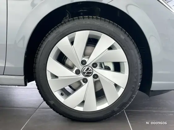 VOLKSWAGEN GOLF V - voiture de démonstration - Photo 5