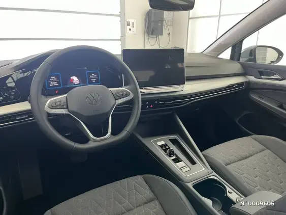 VOLKSWAGEN GOLF V - voiture de démonstration - Photo 10