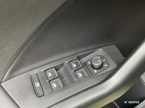 VOLKSWAGEN T-CROSS - voiture de démonstration - Photo 25