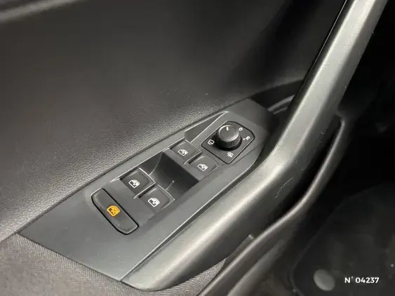 VOLKSWAGEN POLO VI - voiture de démonstration - Photo 25