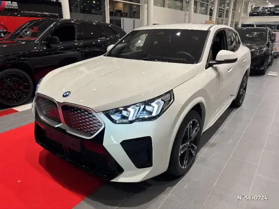 BMW iX2 U10 - voiture de démonstration - Photo 1