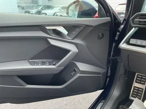 AUDI A3 SPORTBACK IV - voiture de démonstration - Photo 17