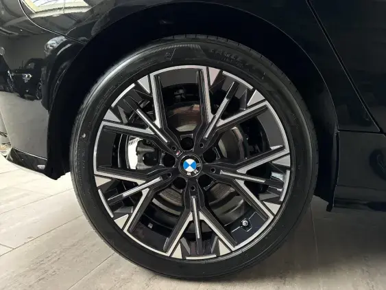 BMW SERIE 1 F70 - voiture de démonstration - Photo 15