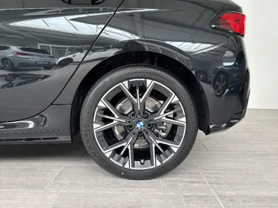 BMW SERIE 1 F70 - voiture de démonstration - Photo 23