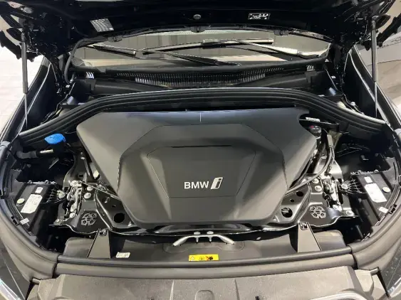 BMW iX1 U11 - voiture de démonstration - Photo 21