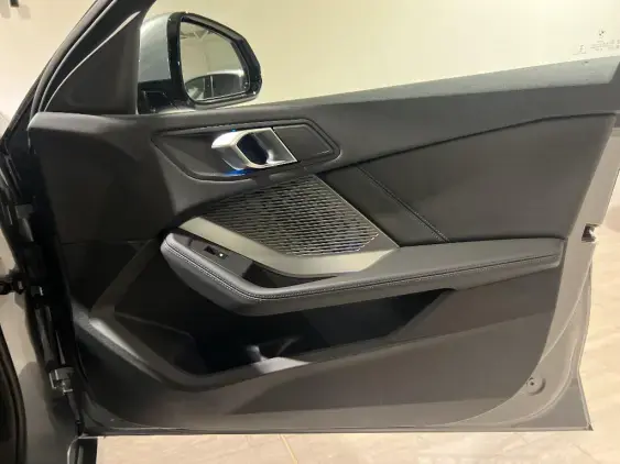 BMW SERIE 1 F70 - voiture de démonstration - Photo 20