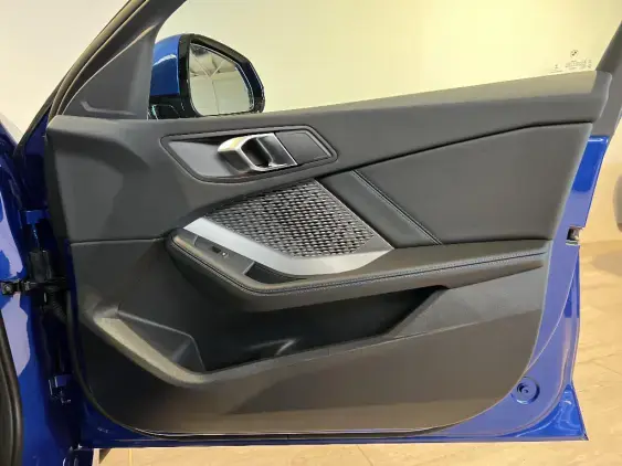 BMW SERIE 1 F70 - voiture de démonstration - Photo 20