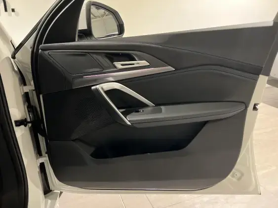 BMW iX2 U10 - voiture de démonstration - Photo 20