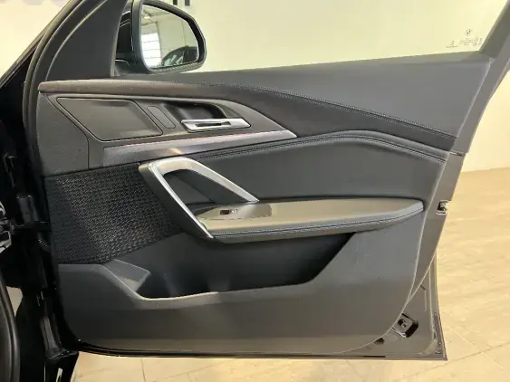 BMW iX2 U10 - voiture de démonstration - Photo 20