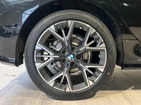 BMW SERIE 1 F70 - voiture de démonstration - Photo 25