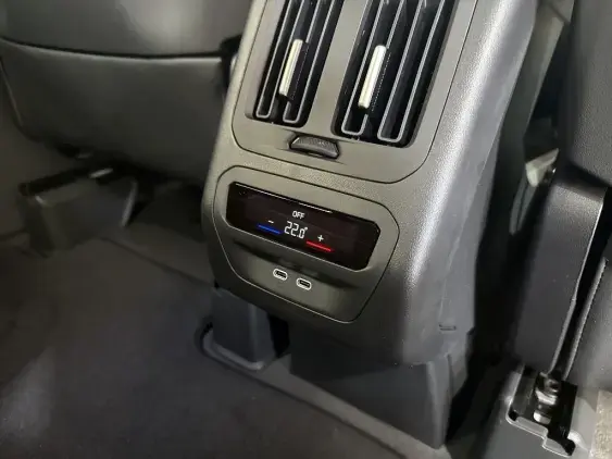 BMW iX3 NA5 - voiture de démonstration - Photo 16