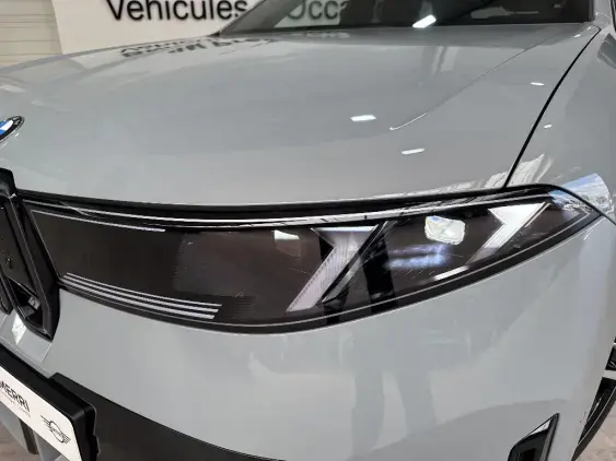 BMW iX3 NA5 - voiture de démonstration - Photo 22