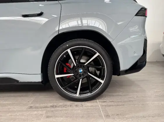 BMW iX3 NA5 - voiture de démonstration - Photo 24