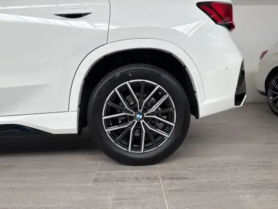 BMW X1 U11 - voiture de démonstration - Photo 20