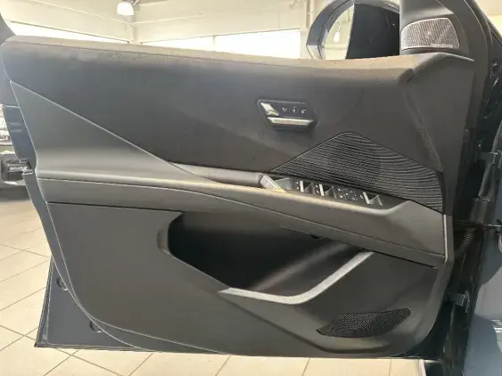 BMW iX3 NA5 - voiture de démonstration - Photo 17