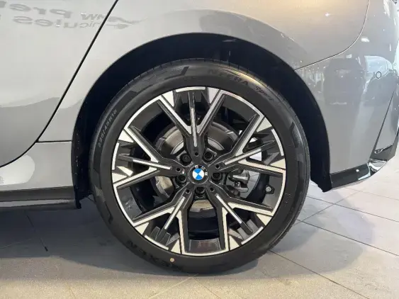 BMW SERIE 1 F70 - voiture de démonstration - Photo 21