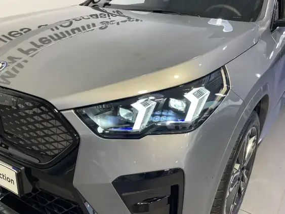 BMW iX2 U10 - voiture de démonstration - Photo 19