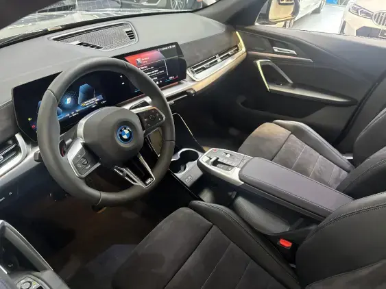 BMW iX2 U10 - voiture de démonstration - Photo 15
