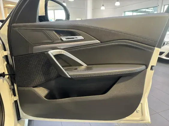 BMW iX1 U11 - voiture de démonstration - Photo 18