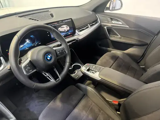 BMW iX2 U10 - voiture de démonstration - Photo 16