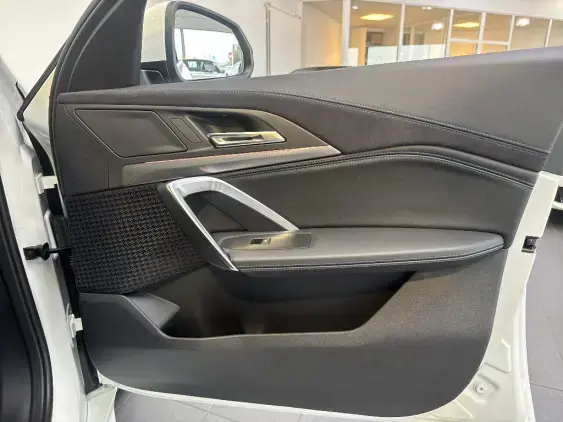 BMW iX2 U10 - voiture de démonstration - Photo 18