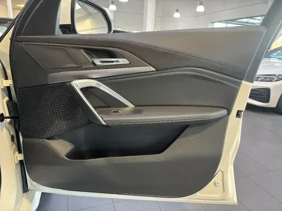 BMW X1 U11 - voiture de démonstration - Photo 18