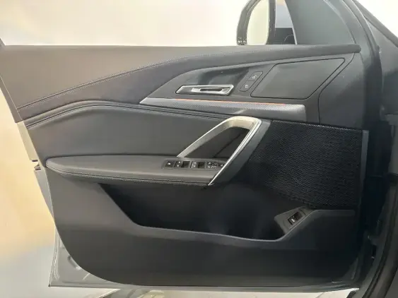 BMW iX2 U10 - voiture de démonstration - Photo 17