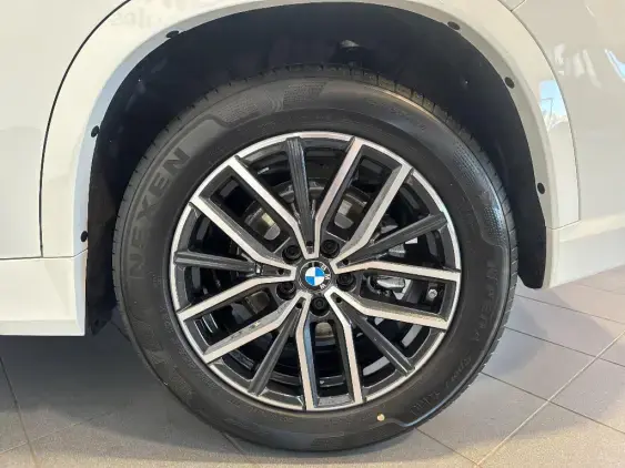 BMW X1 U11 - voiture de démonstration - Photo 21